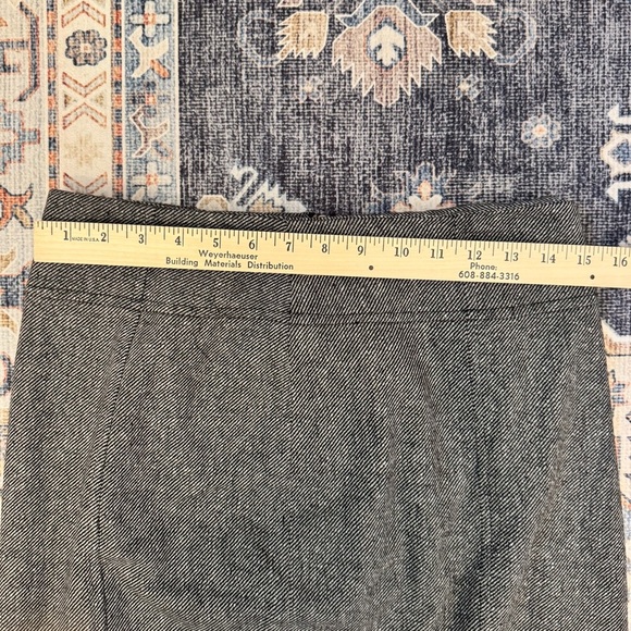 Banana Republic Wool Blend Gray Tweed Pencil Stretch Skirt Size 8 - Picture 9 of 10
